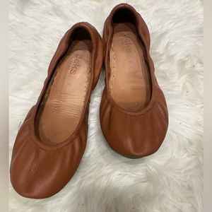 Chestnut Tieks
